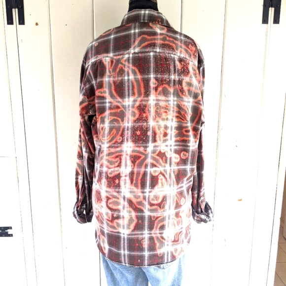 Distressed Boyfriend Plaid button down sz S - Picture 4 of 8